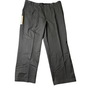 Savane Gray Comfort Waist Dress Pants with Pleats Straight Leg NEW Size 44 X 30